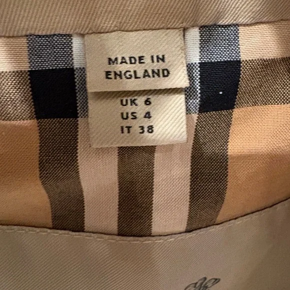 Authentic Burberry Women Beige Trench Coat - size 4 - Picture 4 of 6